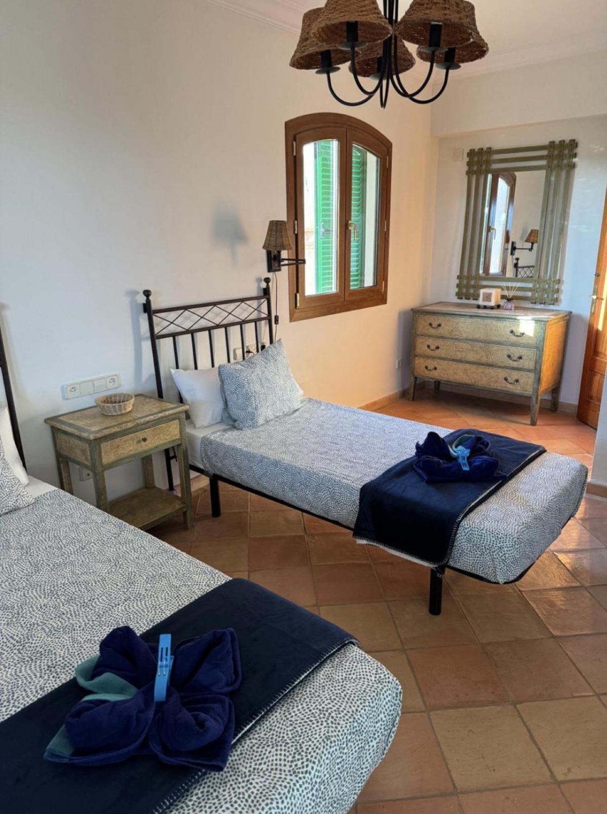 Mallorca Finca Haus Mit Pool Direkt Am Meer Es Trenc, Bootstour Moeglich Sa Ràpita Екстериор снимка